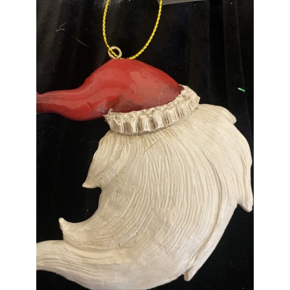 CHRISTMAS SANTA CLAUS 4 IN. HANGING ORNAMENT. NEW. Flowing beard. Holly hat.
